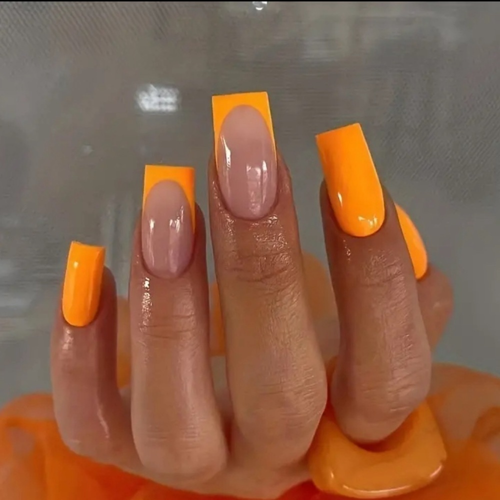 24pcs Vibrant Glossy Orange French Tip Coffin Nails - Medium Length & Reusable